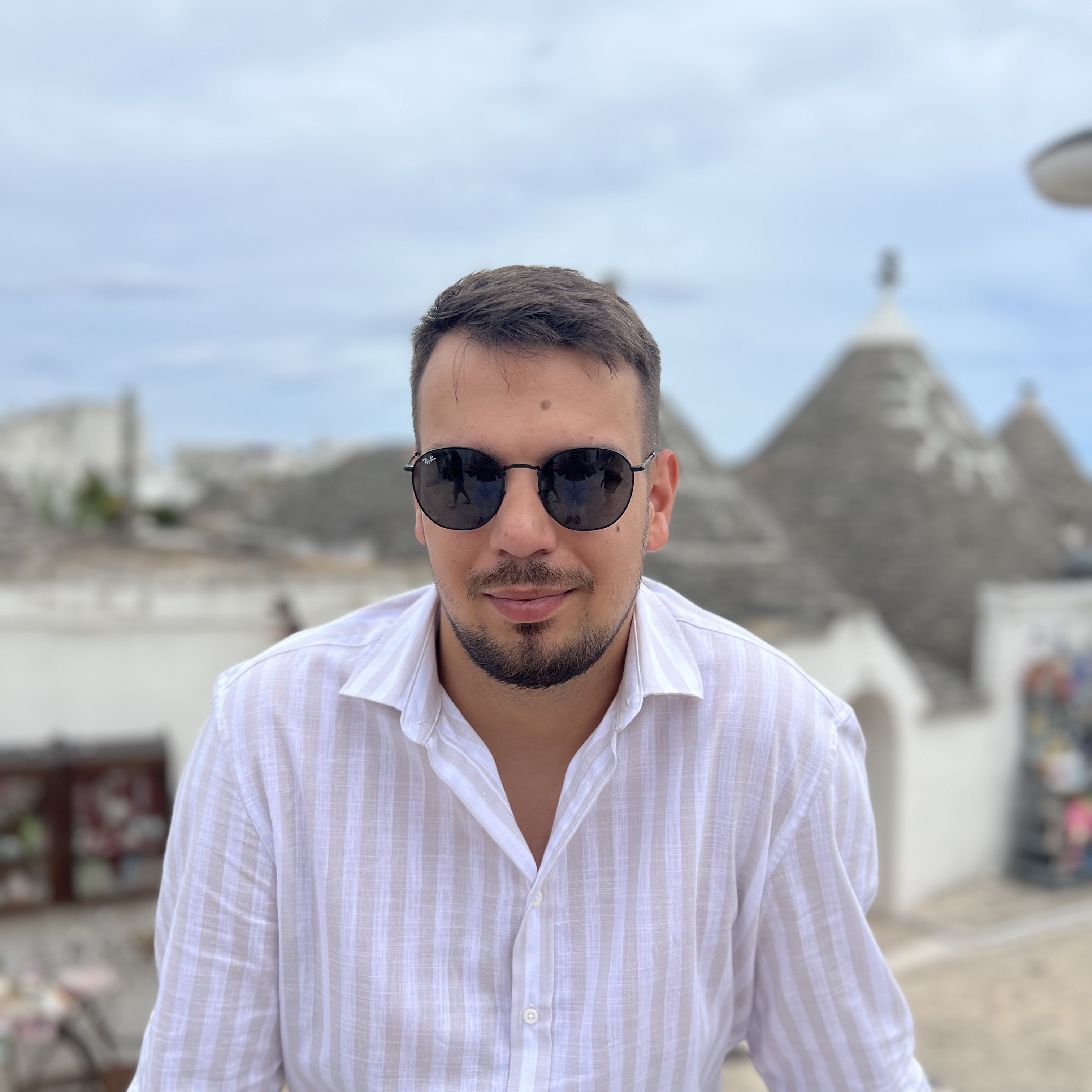Милан Миланов
